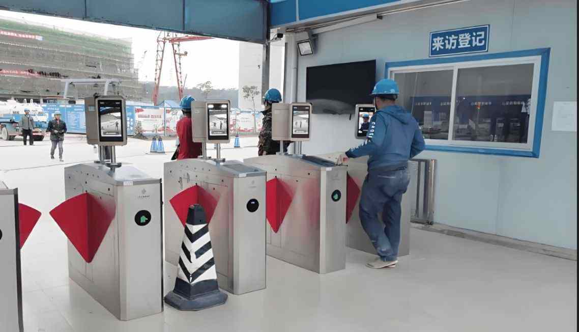 米兰app官网登录入口手机版人脸识别技术,为工地安全保驾护航 米兰app官网登录入口手机版人脸识别技术,为工地安全保驾护航