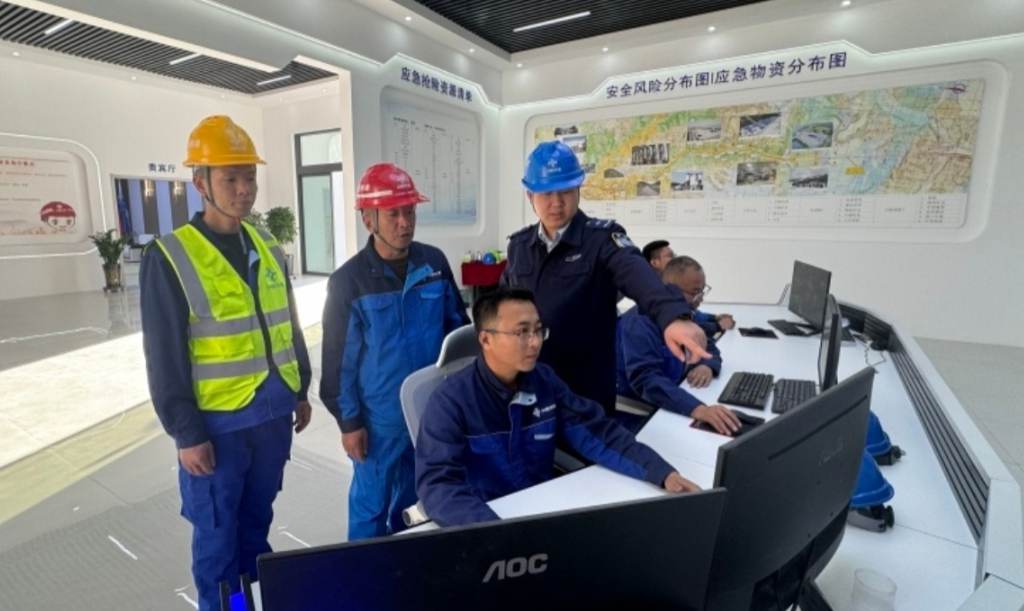 米兰app官网登录入口手机版系统助力昭温公路施工安全，打造畅通出行新体验